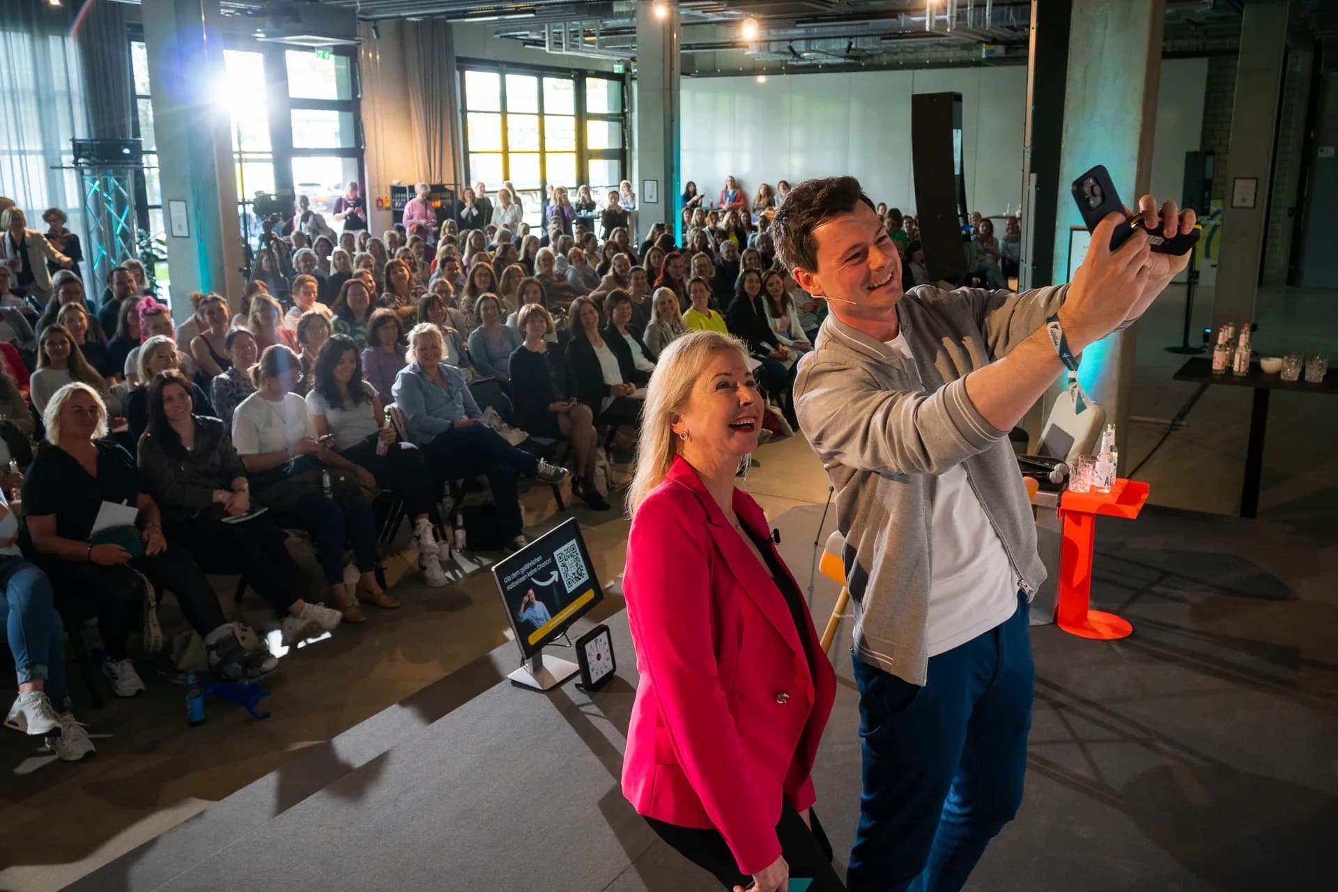 Gruppenselfie mit dem Festivalpublikum
